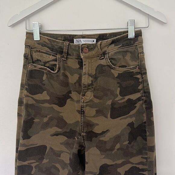 Zara camo straight leg jeans - Picture 1 of 4